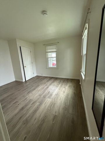 24-26 Judson Avenue, East Hartford, CT 06118