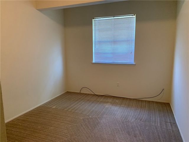 538 SUMMIT RIDGE Drive, Duncanville, TX 75116