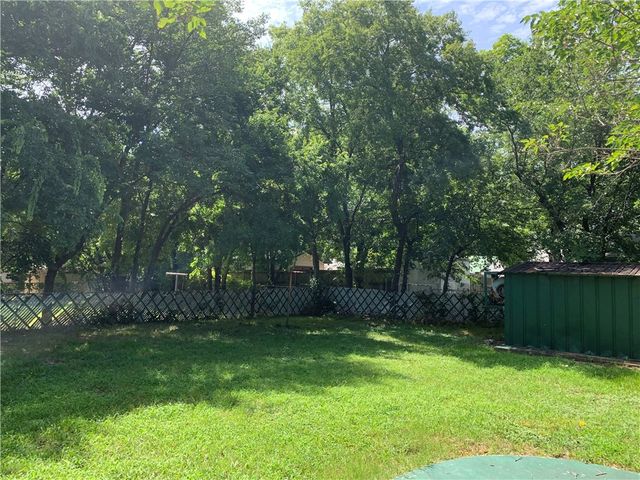 538 SUMMIT RIDGE Drive, Duncanville, TX 75116