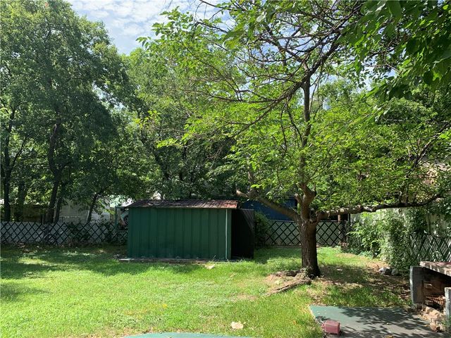 538 SUMMIT RIDGE Drive, Duncanville, TX 75116