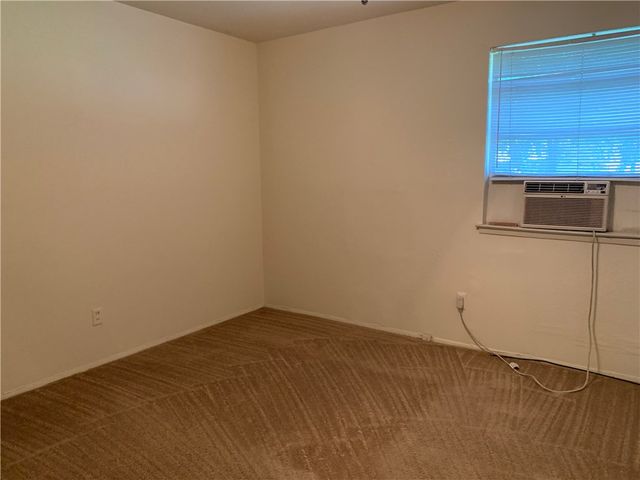 538 SUMMIT RIDGE Drive, Duncanville, TX 75116