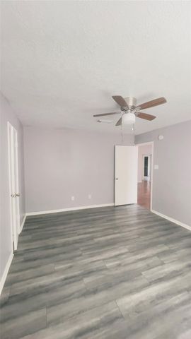 6406 Bayou Crest Drive, Houston, TX 77088