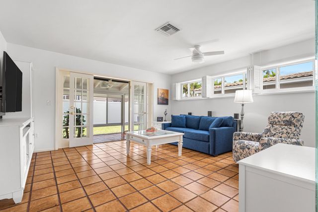 2110 NE 55th Street, Fort Lauderdale, FL 33308