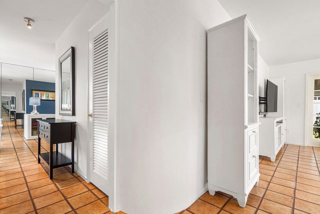 2110 NE 55th Street, Fort Lauderdale, FL 33308