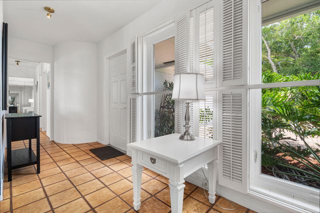 2110 NE 55th Street, Fort Lauderdale, FL 33308