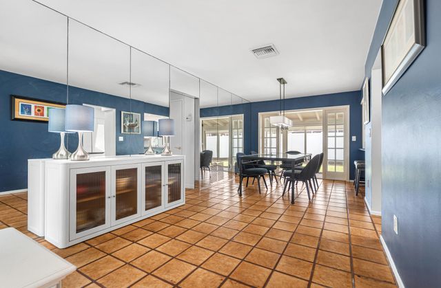 2110 NE 55th Street, Fort Lauderdale, FL 33308
