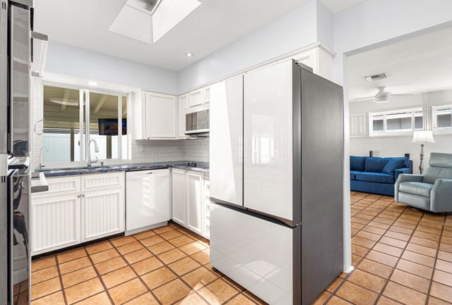 2110 NE 55th Street, Fort Lauderdale, FL 33308