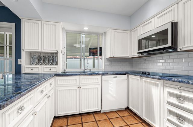 2110 NE 55th Street, Fort Lauderdale, FL 33308