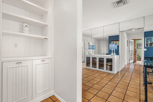 2110 NE 55th Street, Fort Lauderdale, FL 33308