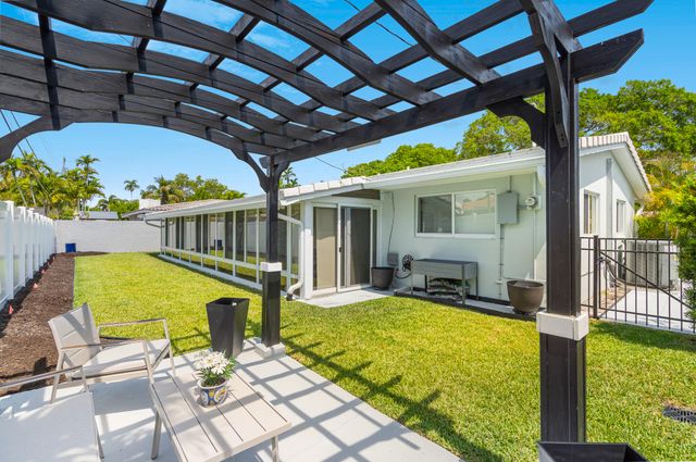 2110 NE 55th Street, Fort Lauderdale, FL 33308
