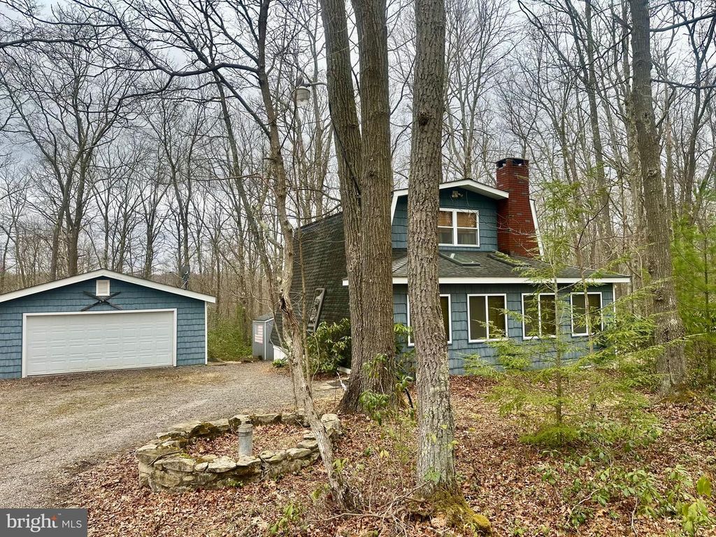 Image 1 of property listing at 552 BLACK OAK DR, Oakland, MD 21550