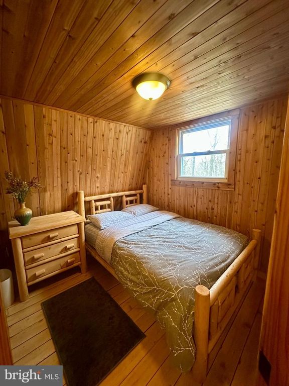 Image 28 of property listing at 552 BLACK OAK DR, Oakland, MD 21550