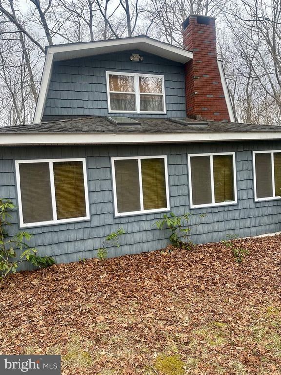 Image 3 of property listing at 552 BLACK OAK DR, Oakland, MD 21550