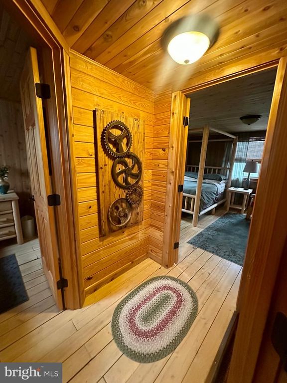 Image 30 of property listing at 552 BLACK OAK DR, Oakland, MD 21550