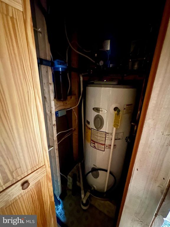 Image 45 of property listing at 552 BLACK OAK DR, Oakland, MD 21550