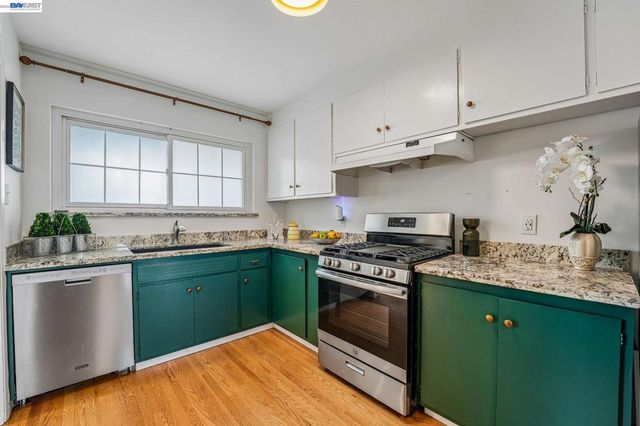24815 Townsend Ave, Hayward, CA 94544