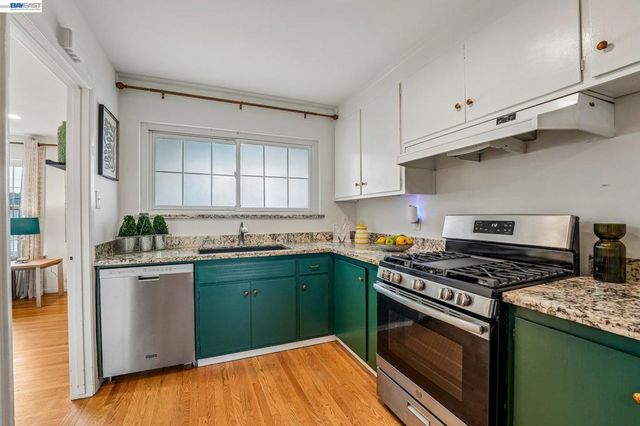24815 Townsend Ave, Hayward, CA 94544