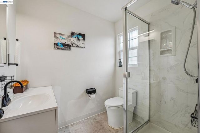 24815 Townsend Ave, Hayward, CA 94544