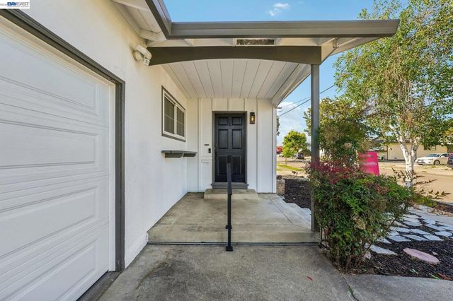 24815 Townsend Ave, Hayward, CA 94544