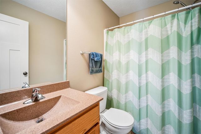 5789 NW 50th Street, Johnston, IA 50131
