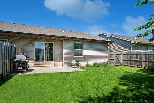 5789 NW 50th Street, Johnston, IA 50131