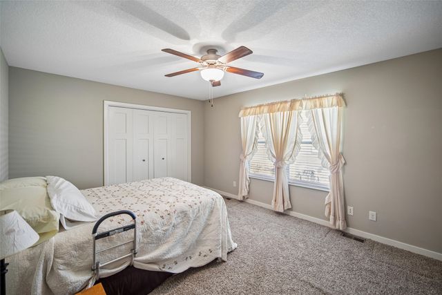 5789 NW 50th Street, Johnston, IA 50131