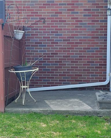 42542 Saratoga Road 26, Canton, MI 48187