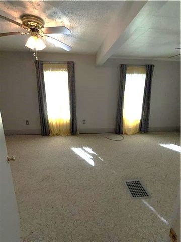 123 E Coffee St, Uniontown, PA 15401