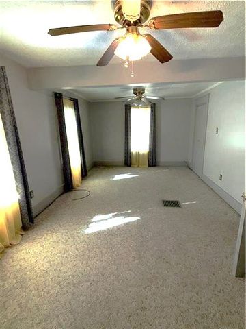 123 E Coffee St, Uniontown, PA 15401