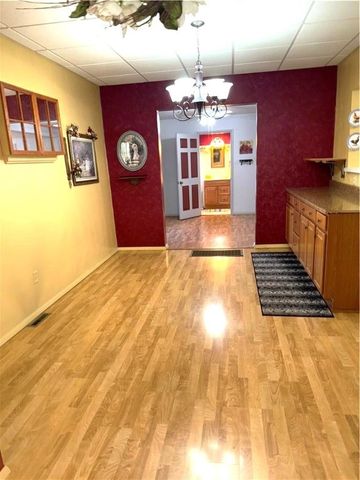 123 E Coffee St, Uniontown, PA 15401