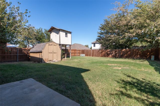 1031 Port Boliver Drive, Little Elm, TX 75068
