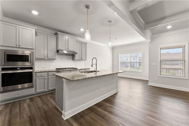 7129 Birch View Court, Flowery Branch, GA 30542