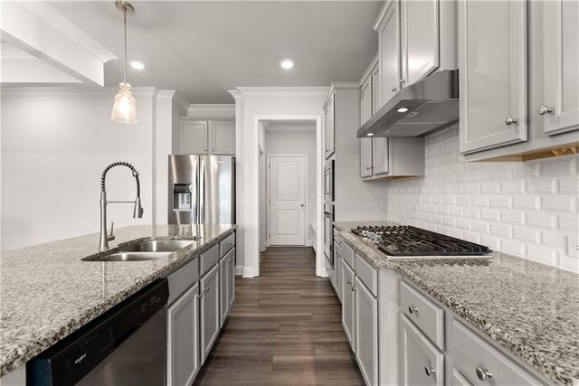 7129 Birch View Court, Flowery Branch, GA 30542