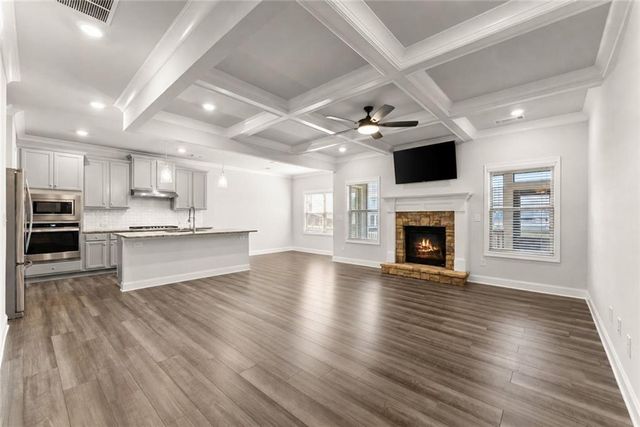 7129 Birch View Court, Flowery Branch, GA 30542
