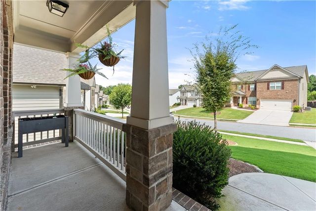 7129 Birch View Court, Flowery Branch, GA 30542