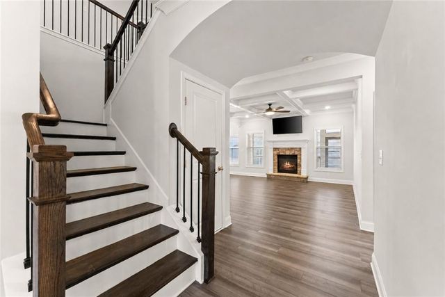 7129 Birch View Court, Flowery Branch, GA 30542