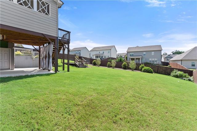7129 Birch View Court, Flowery Branch, GA 30542