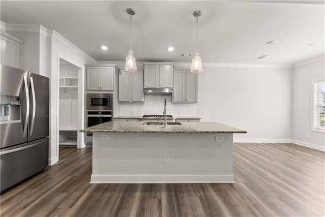 7129 Birch View Court, Flowery Branch, GA 30542