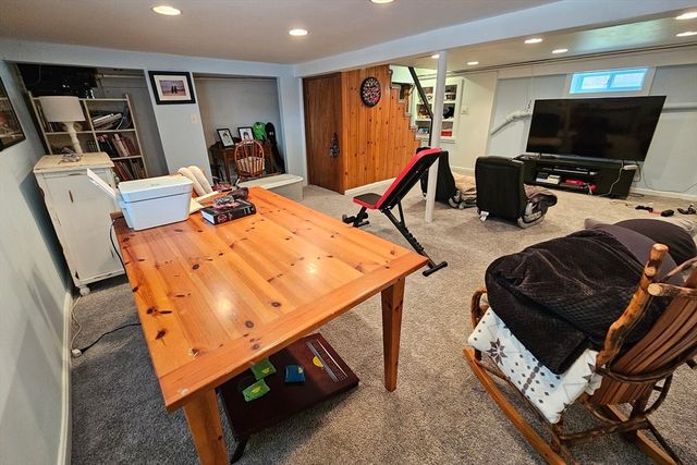 25 Essex St, Medford, MA 02155