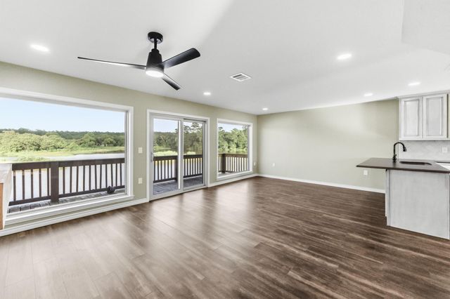 13 Lookout Ridge, Huntsville, TX 77340