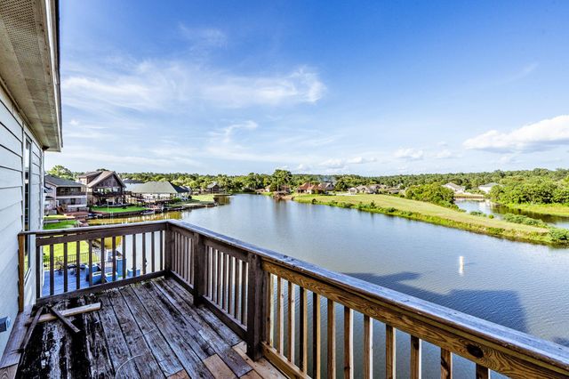 13 Lookout Ridge, Huntsville, TX 77340