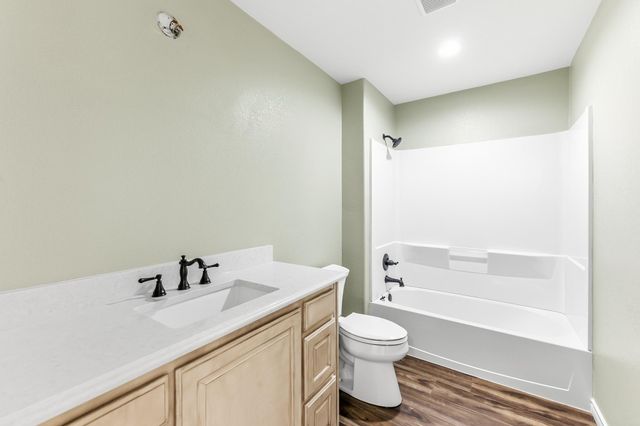 13 Lookout Ridge, Huntsville, TX 77340