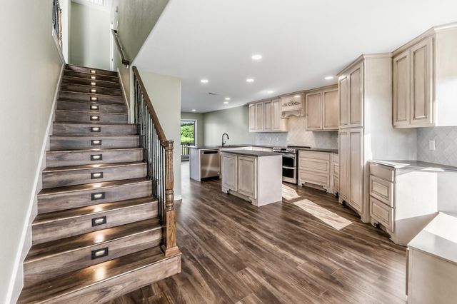 13 Lookout Ridge, Huntsville, TX 77340