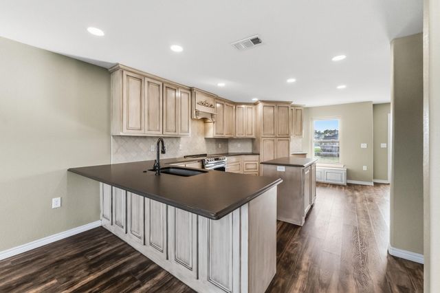 13 Lookout Ridge, Huntsville, TX 77340