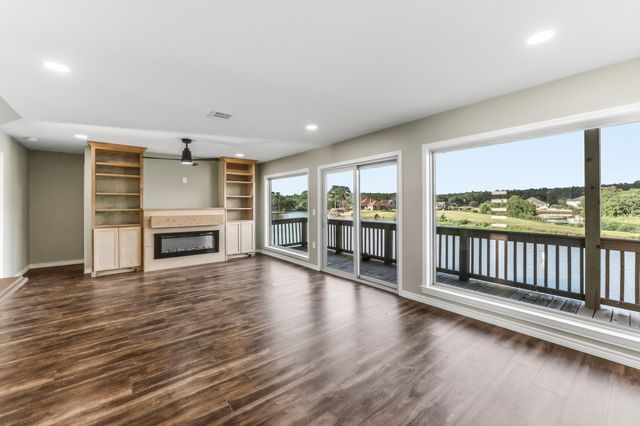 13 Lookout Ridge, Huntsville, TX 77340