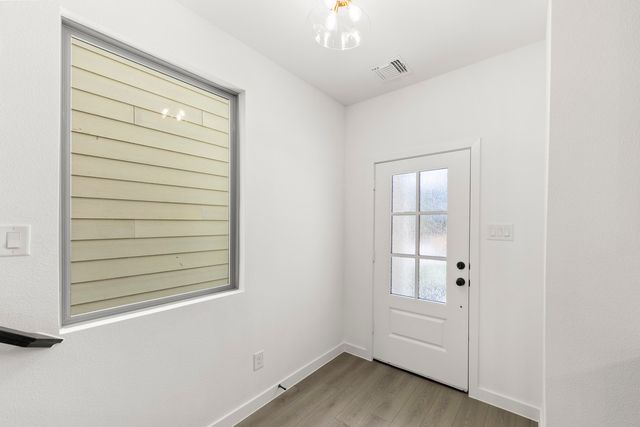 6915 Mission Tejas Drive, Dallas, TX 75228