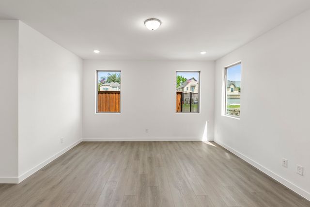 6915 Mission Tejas Drive, Dallas, TX 75228