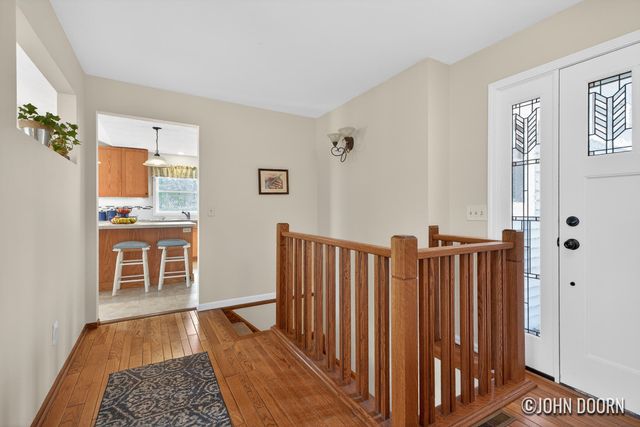 3430 Eastridge Court NE, Grand Rapids, MI 49525