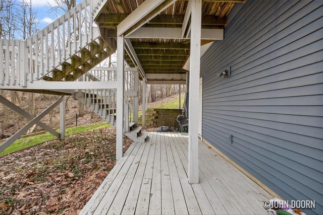 3430 Eastridge Court NE, Grand Rapids, MI 49525