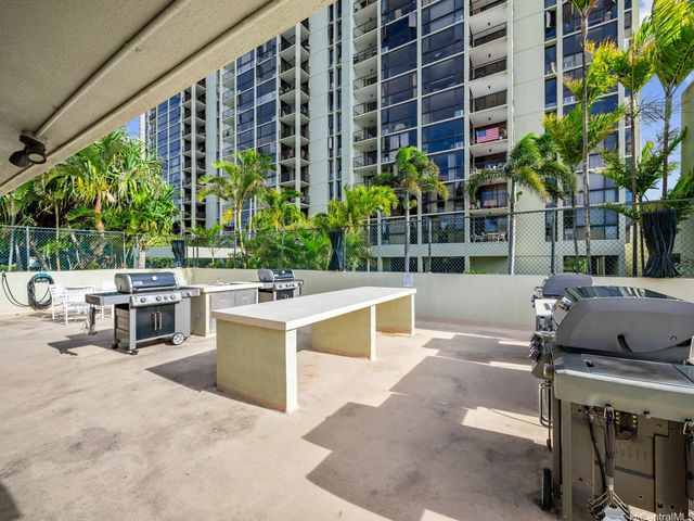 322 Aoloa Street 810, Kailua, HI 96734